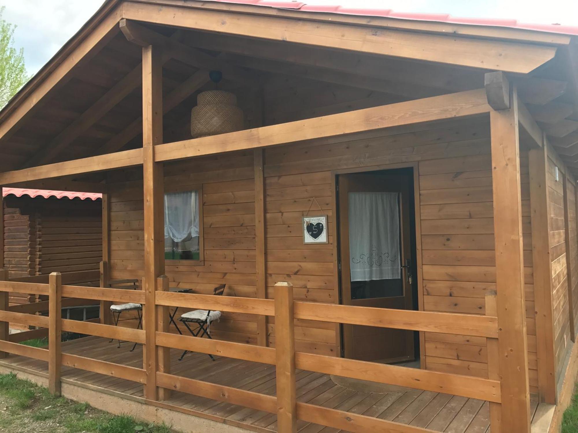 Camping Puigcercos Borreda Luaran gambar